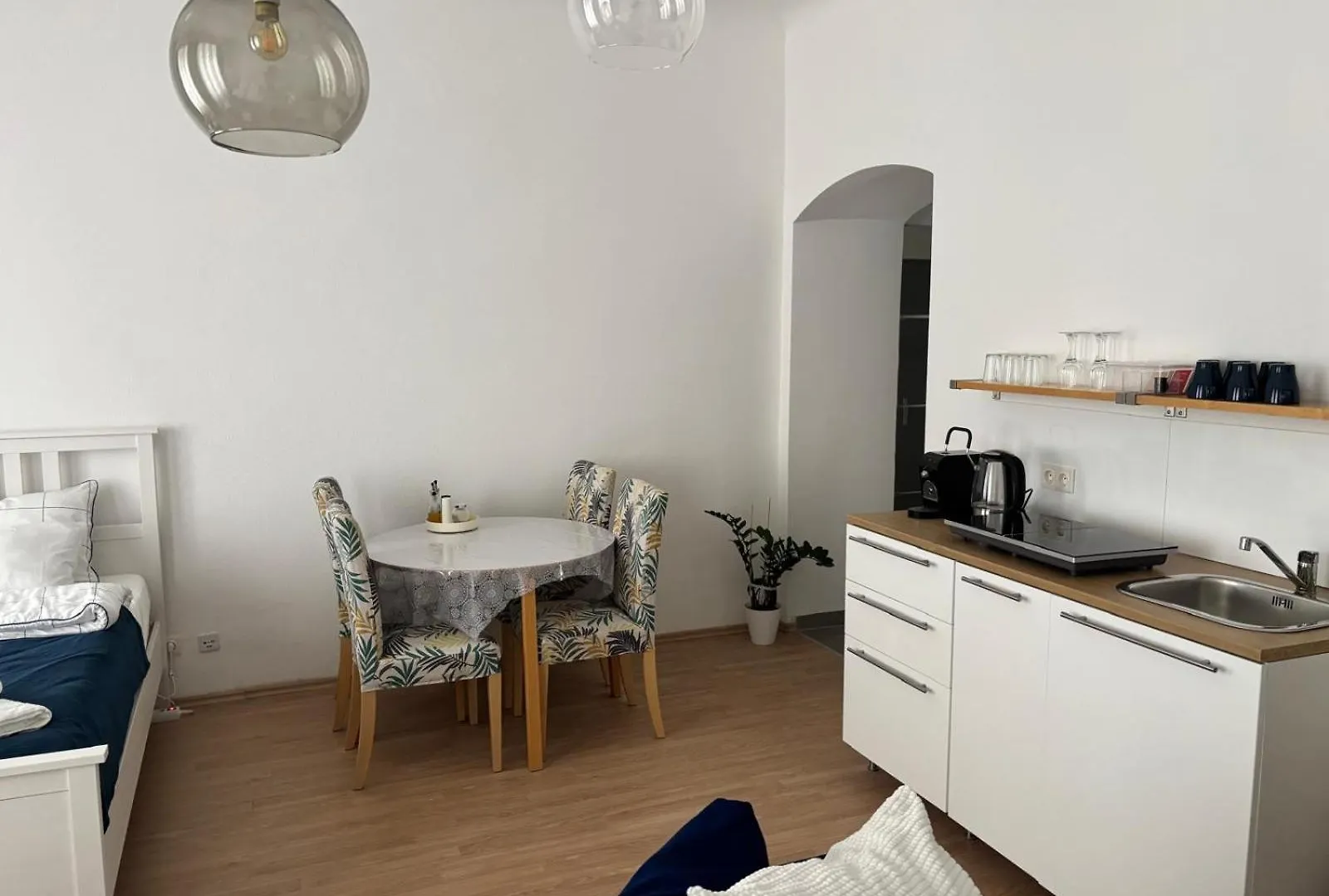 Magnolia Suite Vienna App 2 0*,